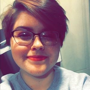 Meet your Posher, Ally